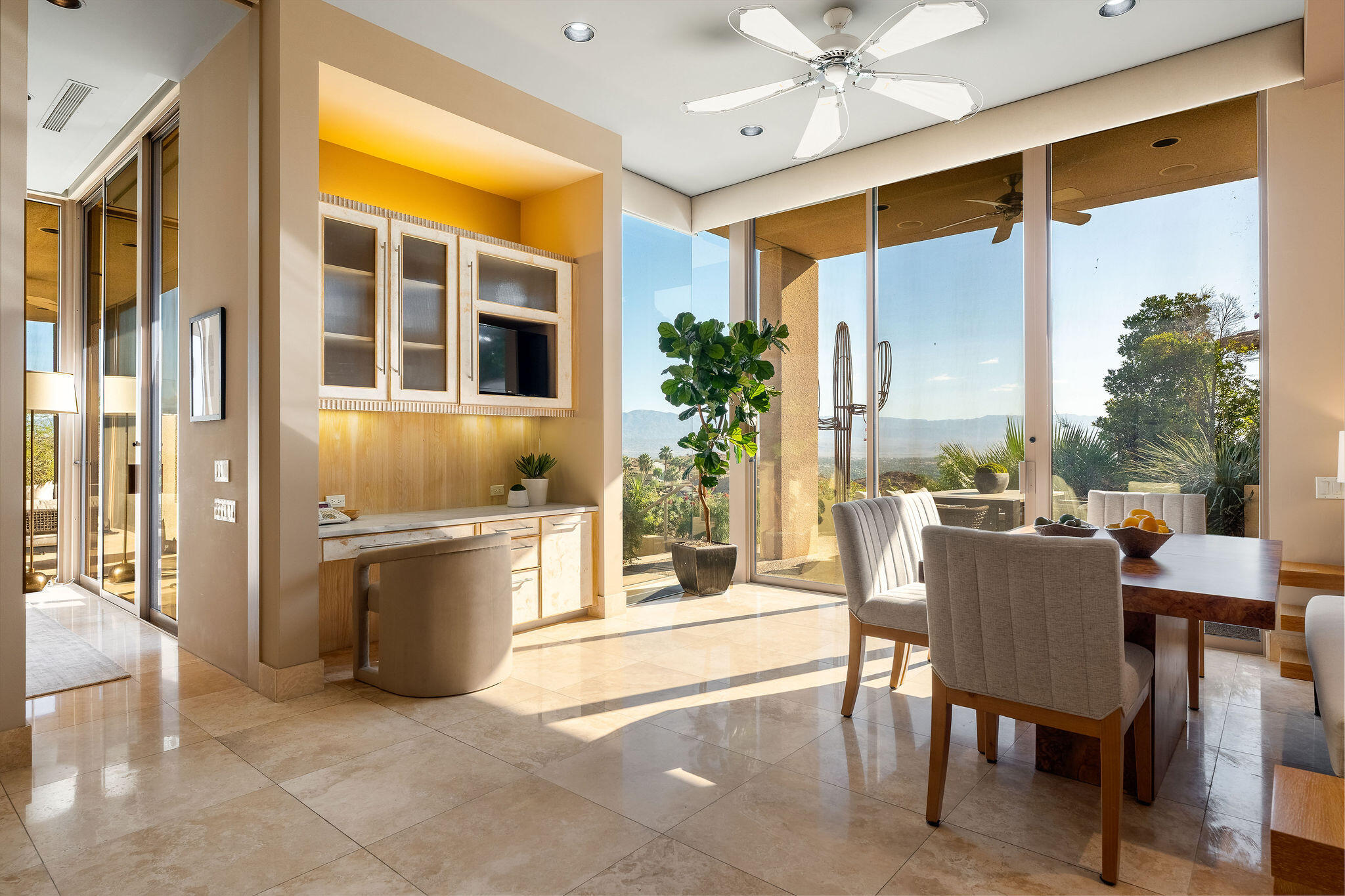 29 Grande View Court Rancho Mirage, CA 92270 - Photo 30 of 55 Kitchen
