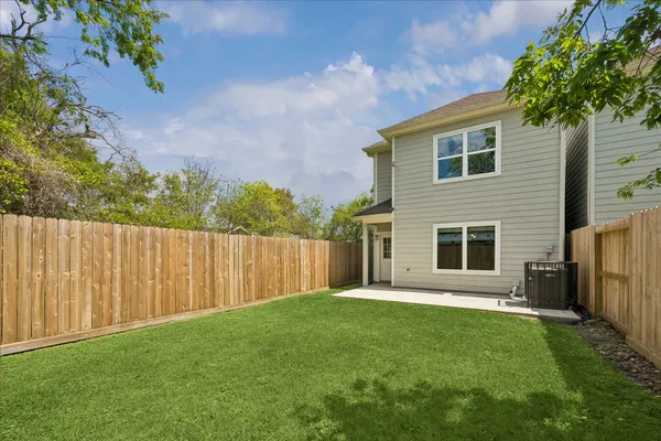 $330,000 | 3605 Billingsley Street, Unit B, Houston, TX 77009