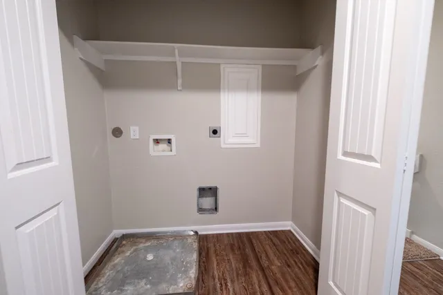 $2,200 | 17039 Amarose Drive, Houston, TX 77090