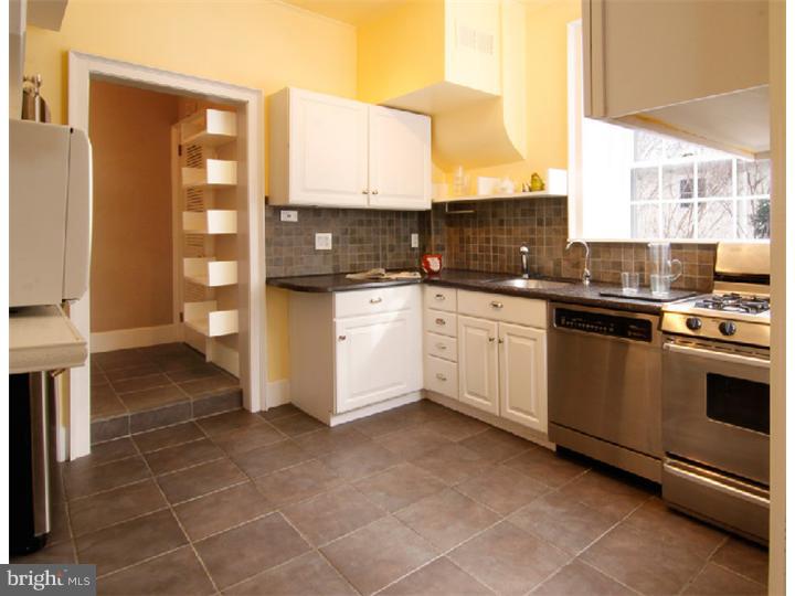 534 New Gulph Road Haverford, PA 19010 - Photo 8 of 18 Kitchen