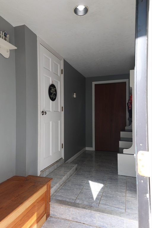 16 Debra Lane Barre, MA 01005 - Photo 34 of 38