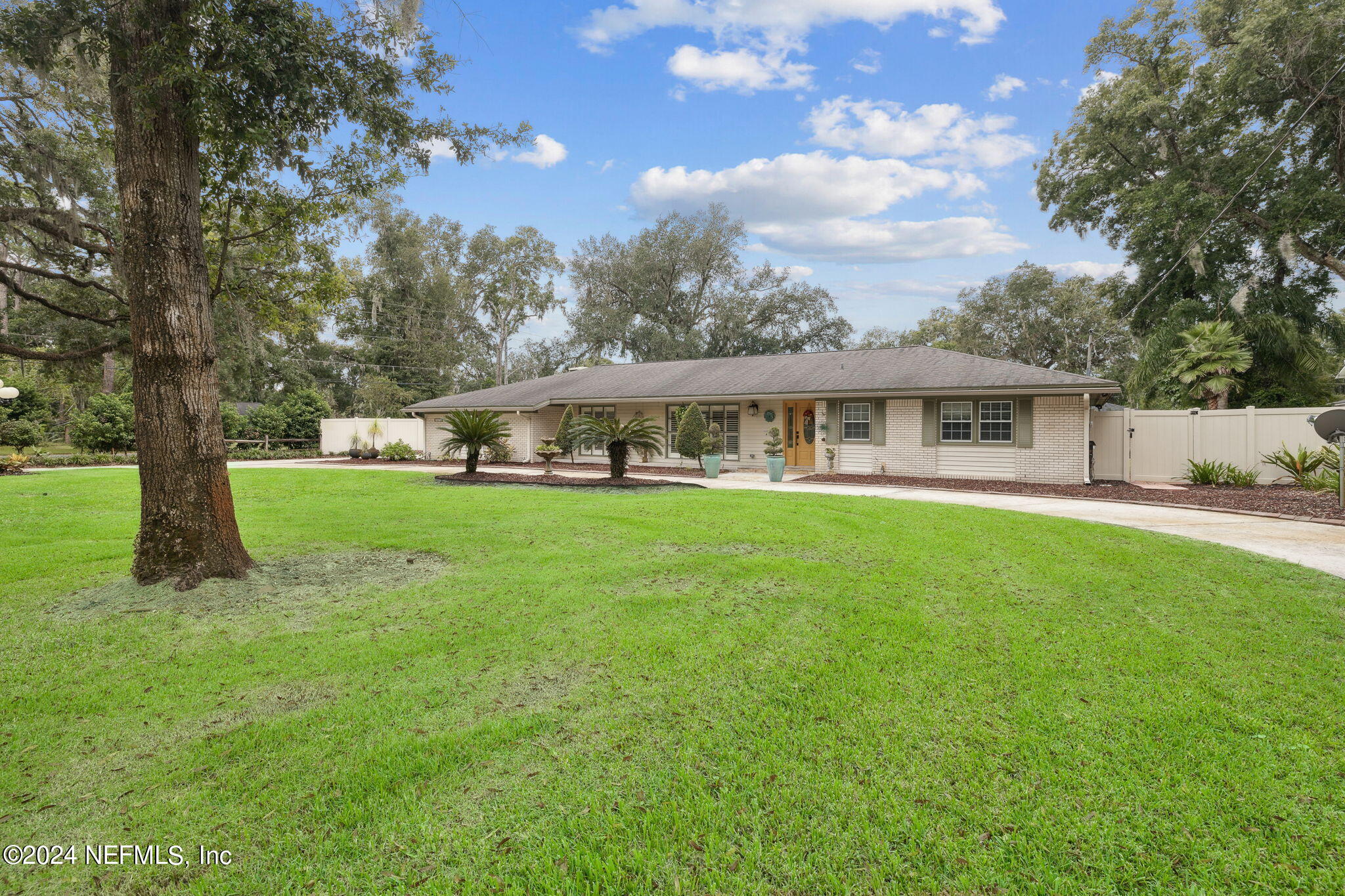 9476 Ponder Road Jacksonville, FL 32257 - Photo 4 of 47 Front of Home