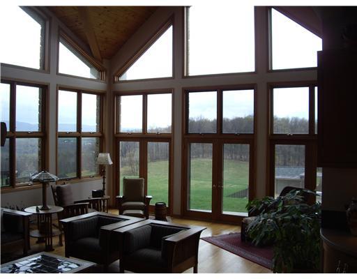 1703 Piper Road Ligonier, PA 15658 - Photo 3 of 18 Den/Family/Great Room.