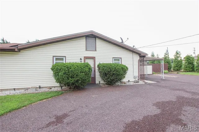 $257,900 | 430 Scottsdale Drive, Sullivan, MO 63080