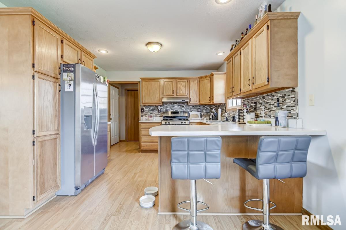704 Bitterroot Drive Athens, IL 62613 - Photo 8 of 38 Gallery Image 8