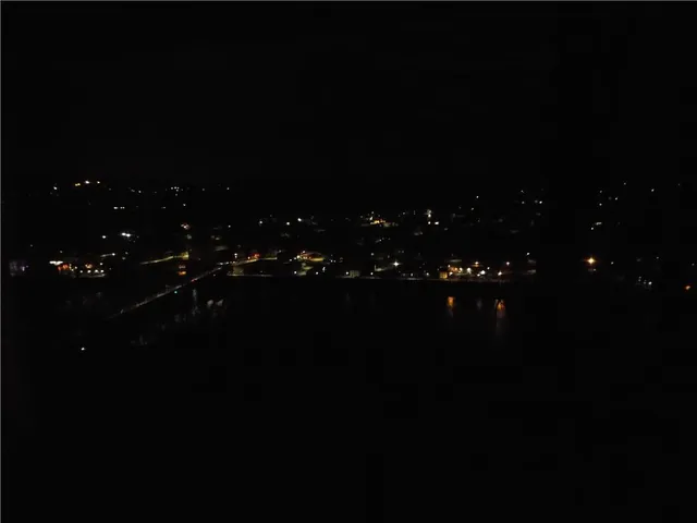 a picture of city view