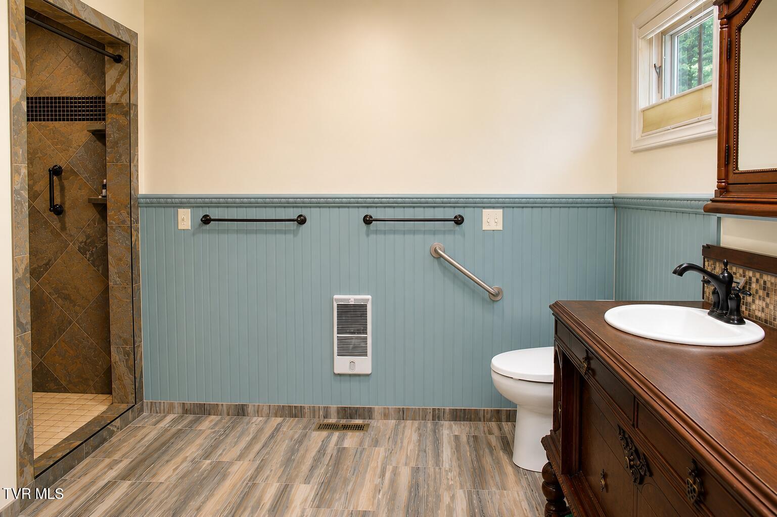 282 Ripshin Lake Road Roan Mountain, TN 37687 - Photo 44 of 72 Primary Bathroom 2