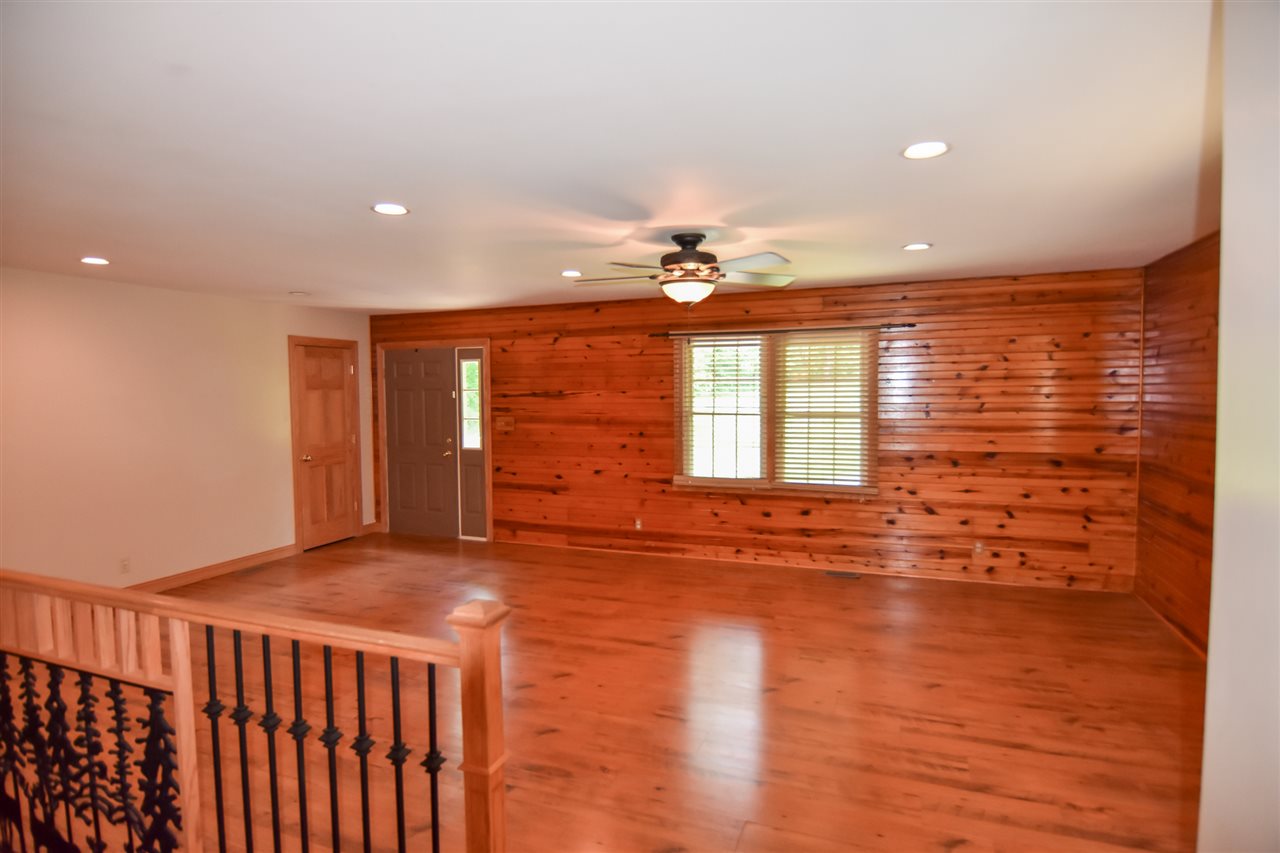 1039 Old Plank Road Chandler, IN 47610 - Photo 4 of 36 Gallery Image 4