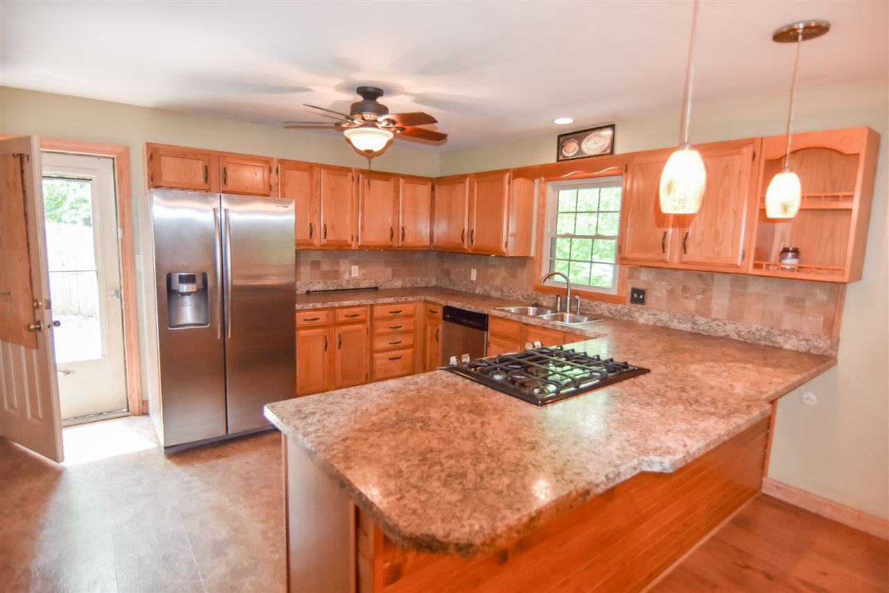 1039 Old Plank Road Chandler, IN 47610 - Photo 5 of 36 Gallery Image 5