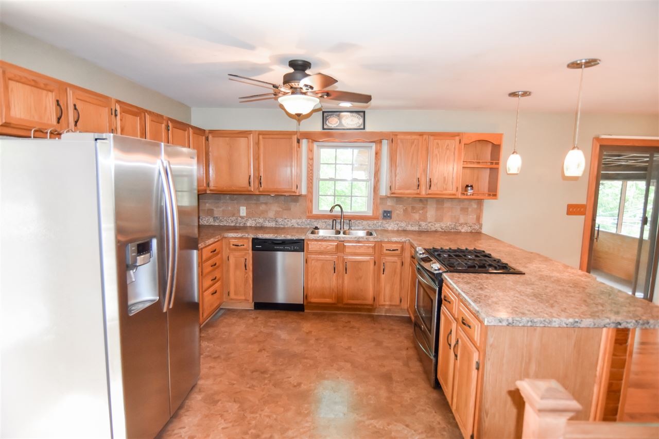 1039 Old Plank Road Chandler, IN 47610 - Photo 7 of 36 Gallery Image 7