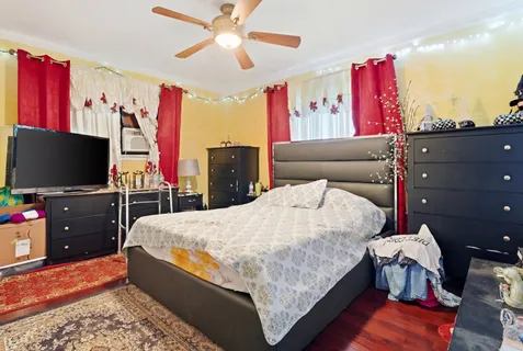 $360,000 | 937 Elsie Avenue, Gurnee, IL 60031