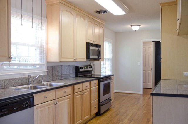 462 Gilbert Street Southeast Aiken, SC 29801 - Photo 8 of 26