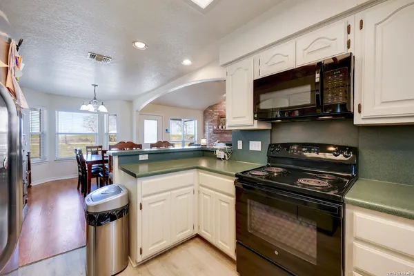 $650,000 | 401 Concordia Lane, Cibolo, TX 78108