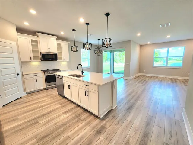 $3,000 | 3615 Savanna Palms Court, Bradenton, FL 34211