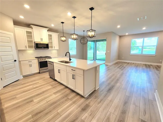 $3,000 | 3615 Savanna Palms Court, Bradenton, FL 34211