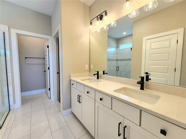 $3,000 | 3615 Savanna Palms Court, Bradenton, FL 34211