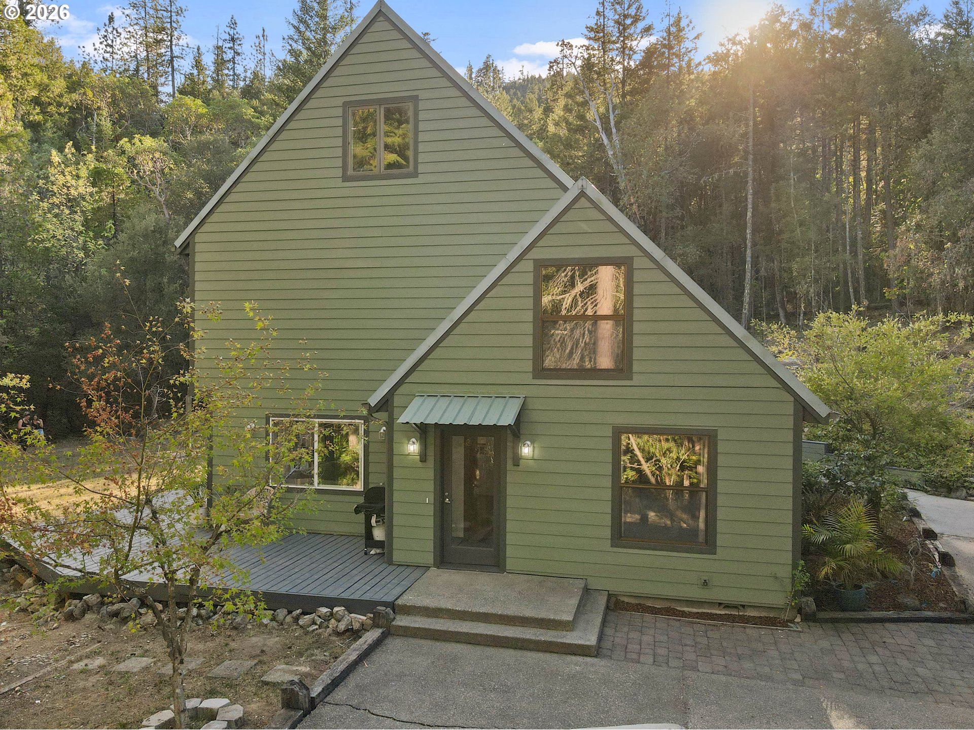 2602 Winona Road Grants Pass, OR 97526 - Photo 11 of 48 Gallery Image 11