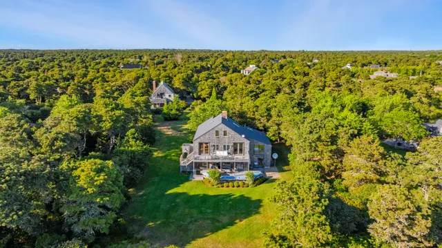 $5,300,000 | 25 Pond View Drive, Nantucket, MA 02554