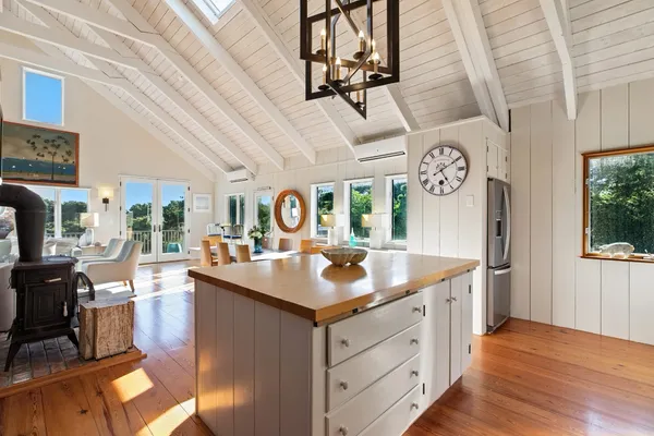 $5,100,000 | 25 Pond View Drive, Nantucket, MA 02554