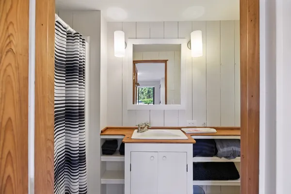 $5,100,000 | 25 Pond View Drive, Nantucket, MA 02554