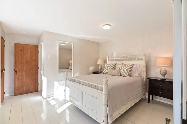 $5,100,000 | 25 Pond View Drive, Nantucket, MA 02554
