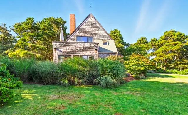 $5,300,000 | 25 Pond View Drive, Nantucket, MA 02554