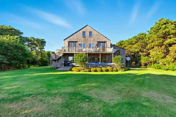 $5,100,000 | 25 Pond View Drive, Nantucket, MA 02554