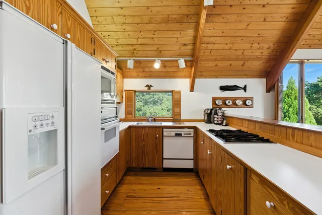 $5,300,000 | 25 Pond View Drive, Nantucket, MA 02554