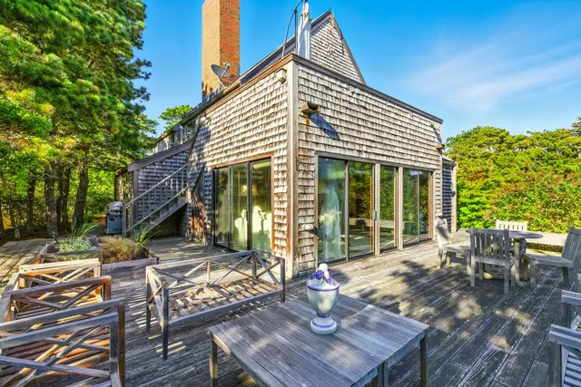 $5,300,000 | 25 Pond View Drive, Nantucket, MA 02554