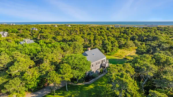 $5,100,000 | 25 Pond View Drive, Nantucket, MA 02554