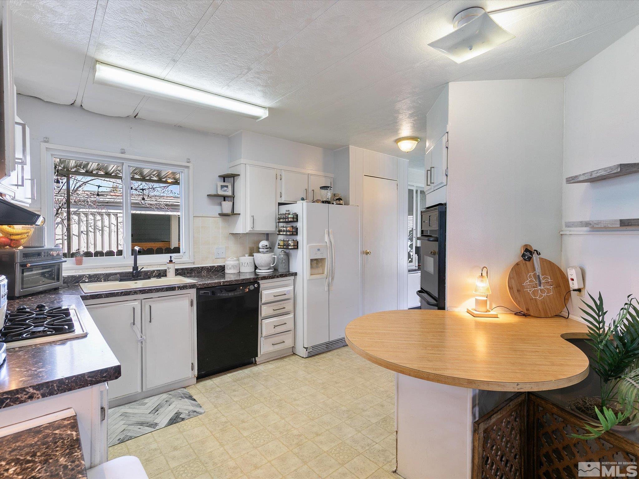 15070 Rhyolite Circle Reno, NV 89521 - Photo 13 of 27 Photo 13