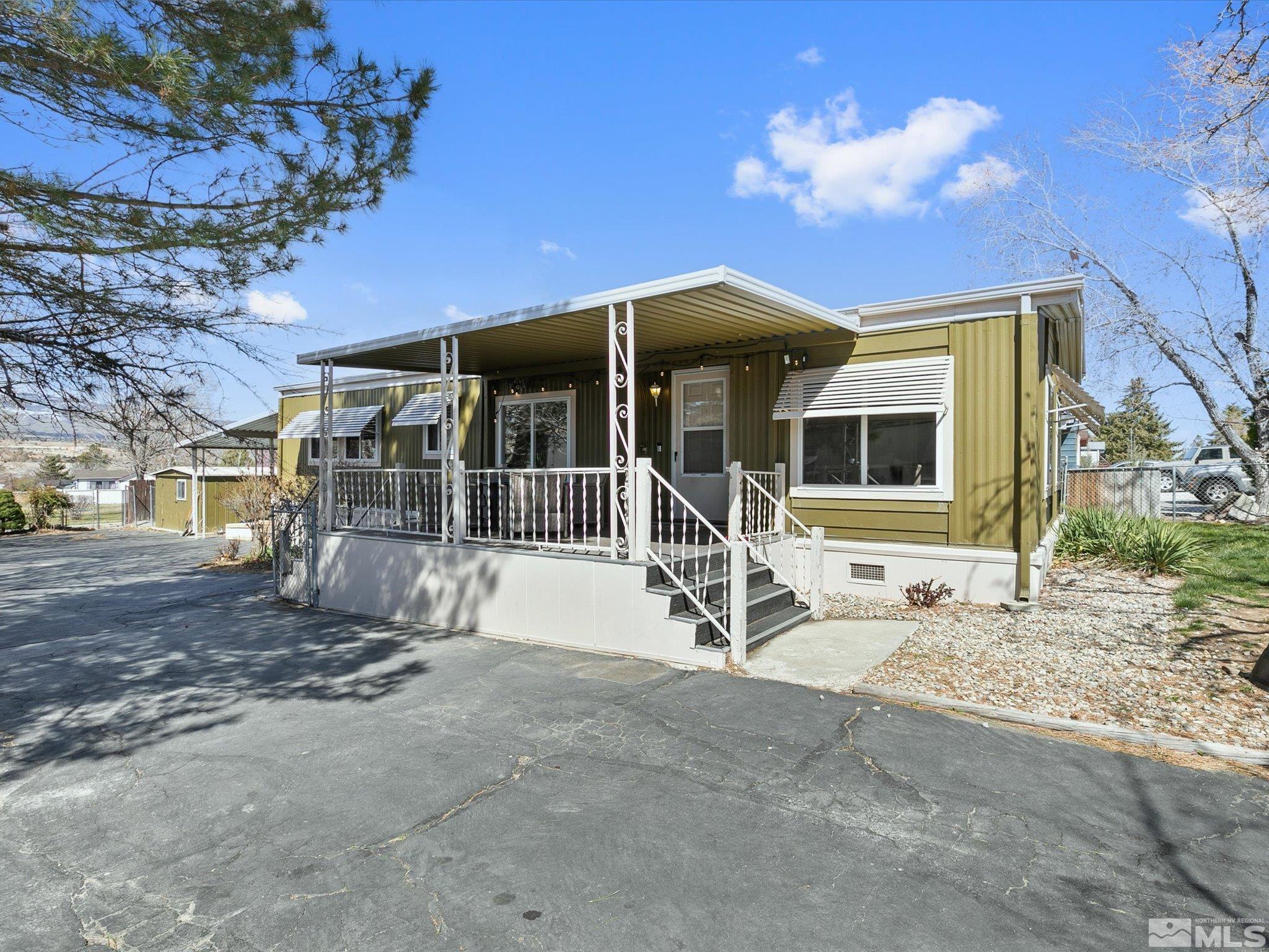 15070 Rhyolite Circle Reno, NV 89521 - Photo 4 of 27 Photo 4