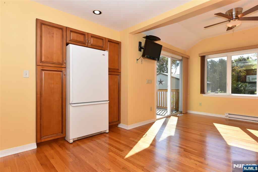 39-02 Jasper Road Fair Lawn, NJ 07410 - Photo 10 of 37 Gallery Image 10