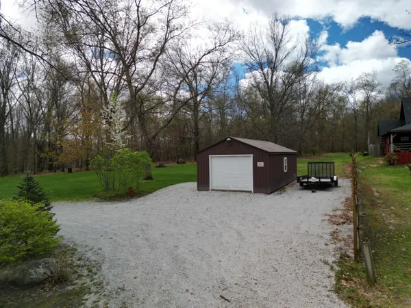 $395,000 | 17148 Seneca Court, Howard City, MI 49329