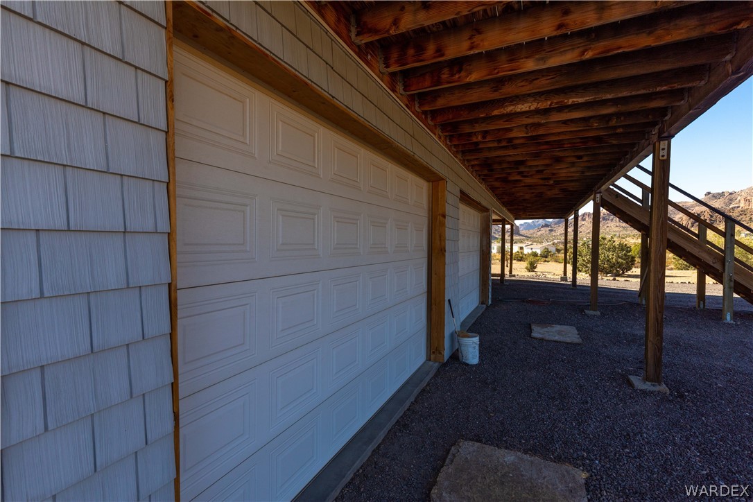 2136 Dewey Road Golden Valley, AZ 86413 - Photo 35 of 44 a view of a porch