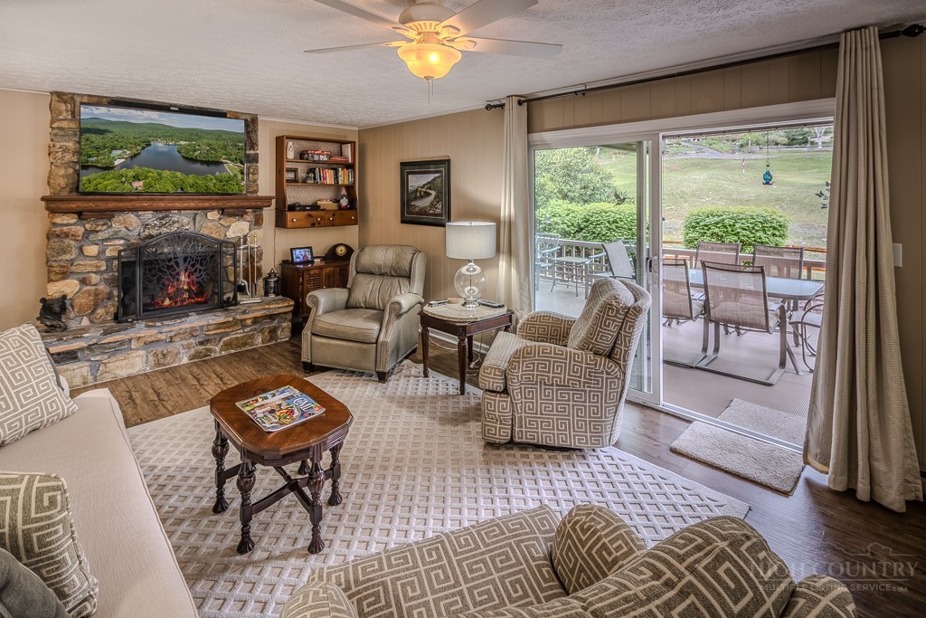 192 Pine Ridge Loop Newland, NC 28657 - Photo 4 of 46