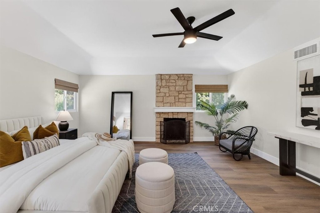 1070 South Road Runner Road Anaheim, CA 92807 - Photo 31 of 70