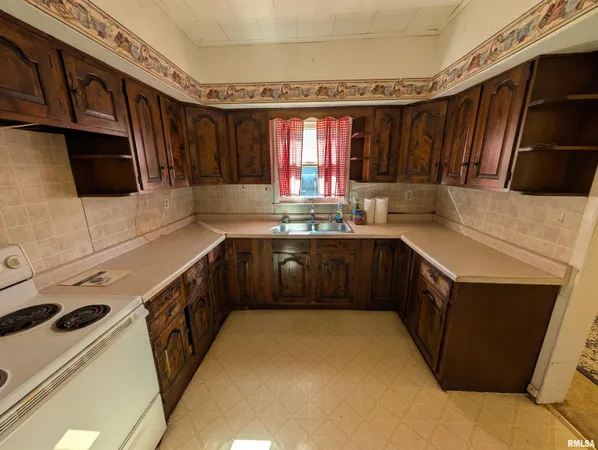 $28,000 | 1024 West Main Street, Bushnell, IL 61422