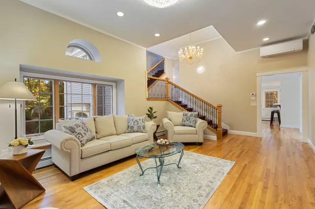 $1,550,000 | 31 Old Blue Point Road, Scarborough, ME 04074