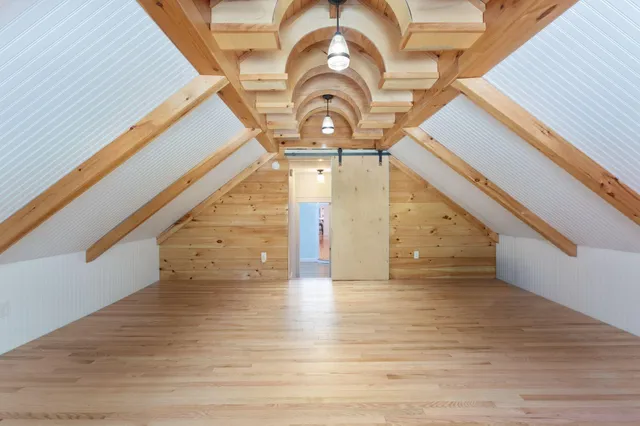 $1,550,000 | 31 Old Blue Point Road, Scarborough, ME 04074