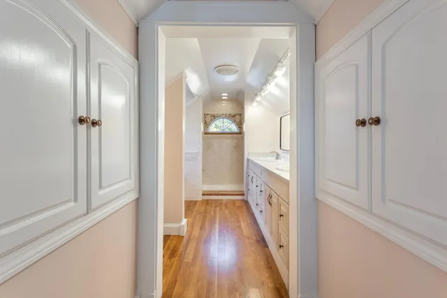 $1,550,000 | 31 Old Blue Point Road, Scarborough, ME 04074