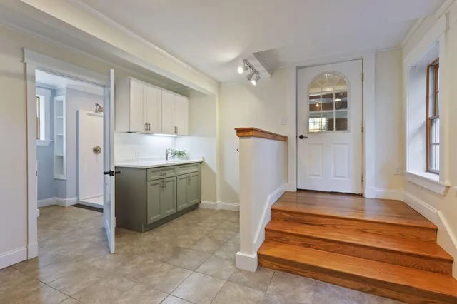 $1,550,000 | 31 Old Blue Point Road, Scarborough, ME 04074