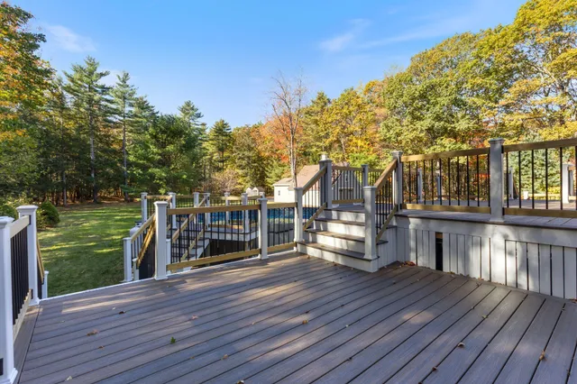 $1,550,000 | 31 Old Blue Point Road, Scarborough, ME 04074