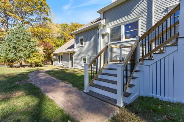 $1,550,000 | 31 Old Blue Point Road, Scarborough, ME 04074