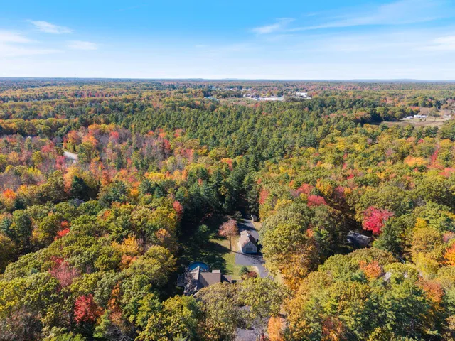 $1,550,000 | 31 Old Blue Point Road, Scarborough, ME 04074
