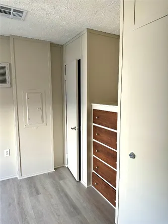 $1,025 | 3621-4 County Road 161, Unit F, Alvin, TX 77511