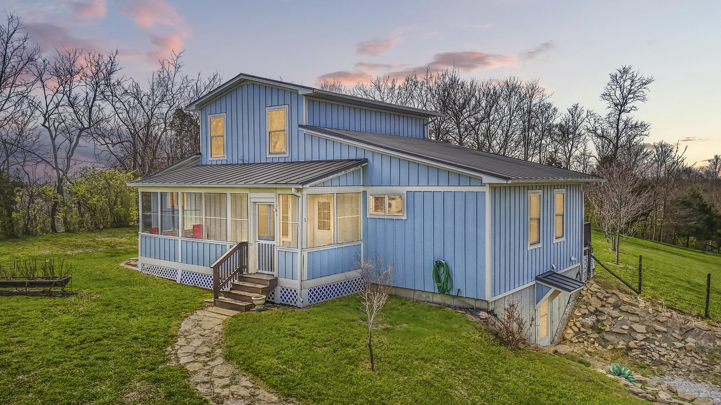 698 Mudlick Road Cynthiana, KY 41031 - Photo 4 of 43 DJI_20260325120808_0006_D_DTE