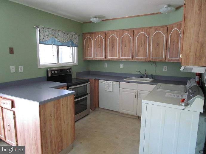 30 Hale Road Levittown, PA 19056 - Photo 7 of 23 Gallery Image 7