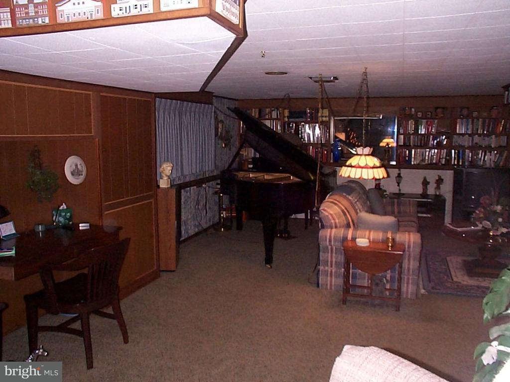 2519 Chestnut Ridge Drive Lancaster, PA 17601 - Photo 13 of 19 Gallery Image 13