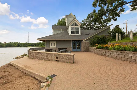 $500,000 | 15650 17th Avenue North, Plymouth, MN 55447